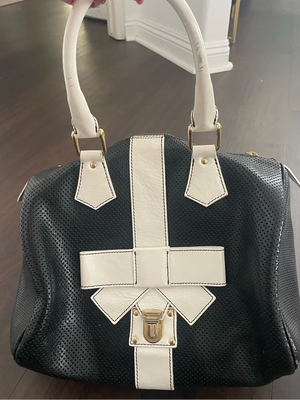 Vintage Y2K Regina Made in Italy Genuine Leather Black & White Handbag Satchel